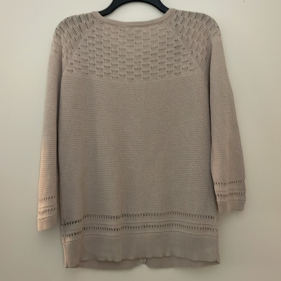 3 for $25! H&M‎ button down 3/4 sleeve sweater - Picture 5 of 5